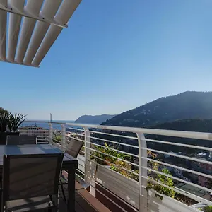 Exclusive With Sea View Apartment